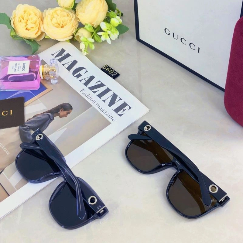 Minimalist Gucci Sunglasses 279678
