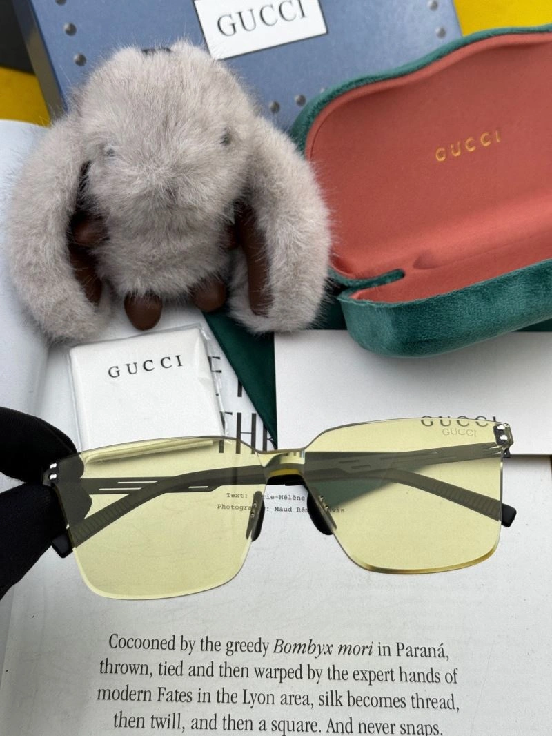 Soft Gucci Sunglasses 279695