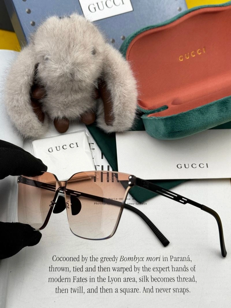 Soft Gucci Sunglasses 279695