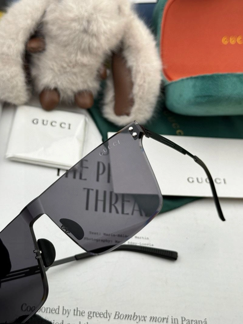Neat Gucci Sunglasses 279698