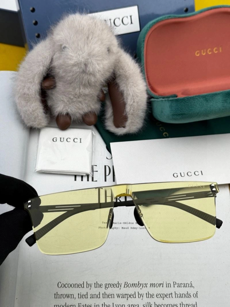 Neat Gucci Sunglasses 279698