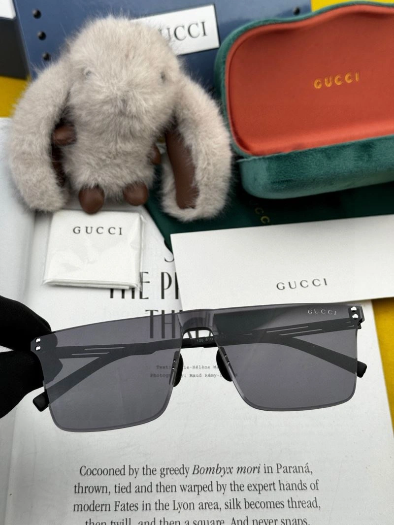 Neat Gucci Sunglasses 279698