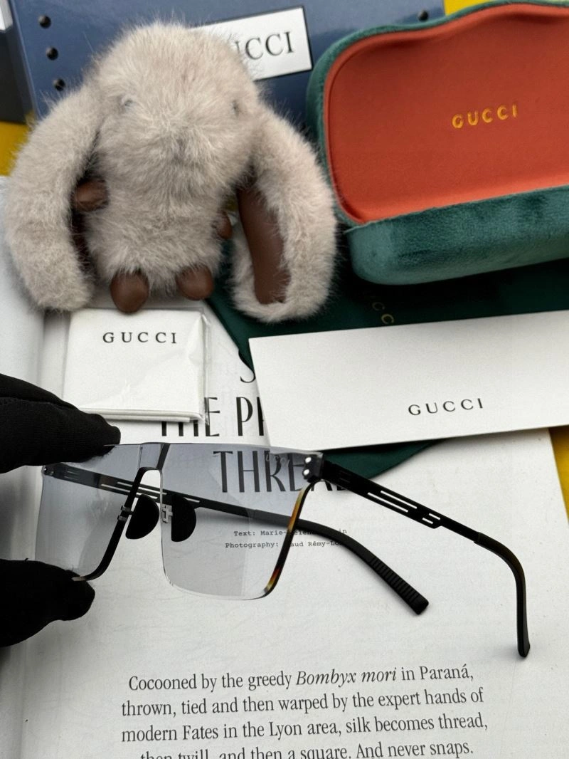 Neat Gucci Sunglasses 279698
