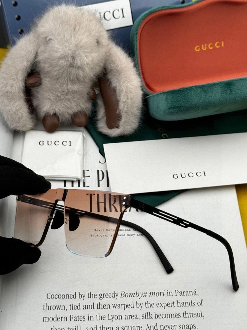 Neat Gucci Sunglasses 279698
