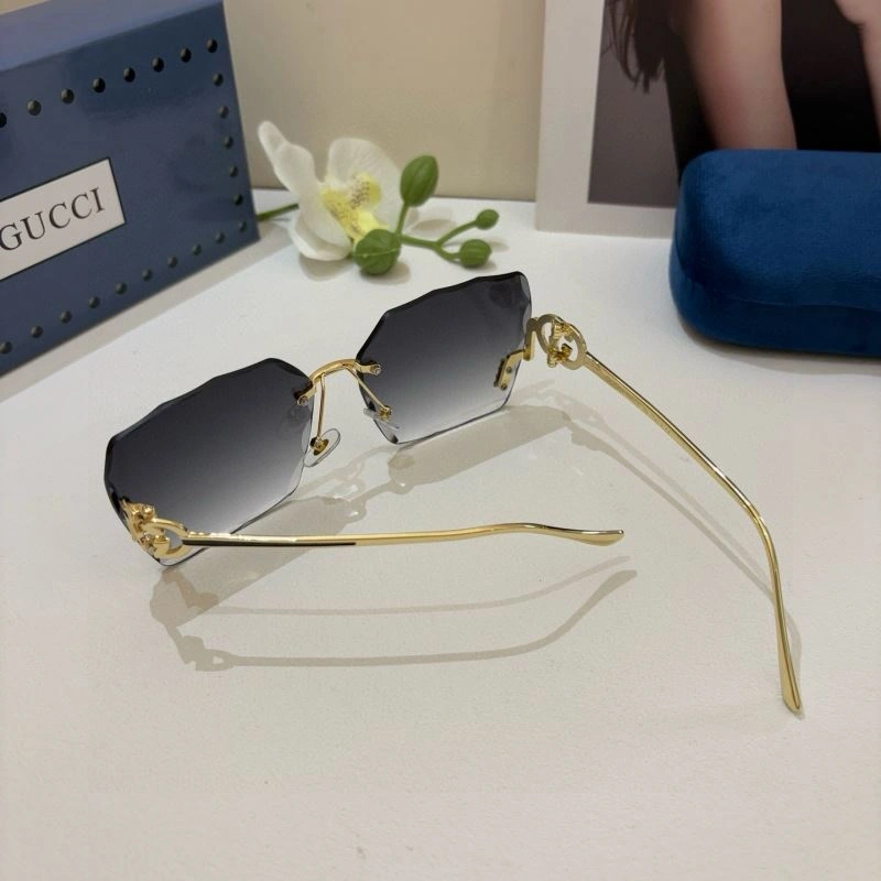 Gucci Sunglasses Vibrant 279672