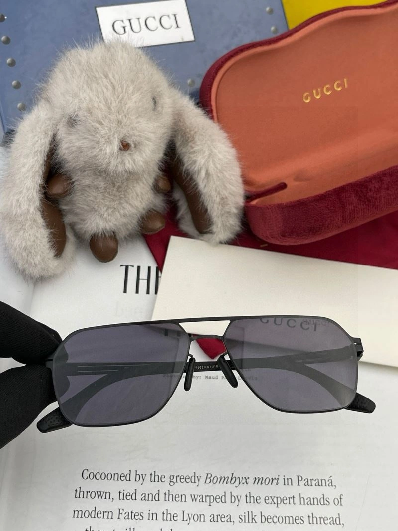Gucci Sunglasses Bold 279663