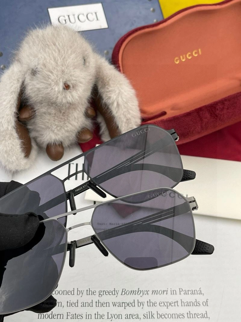 Gucci Sunglasses Bold 279663