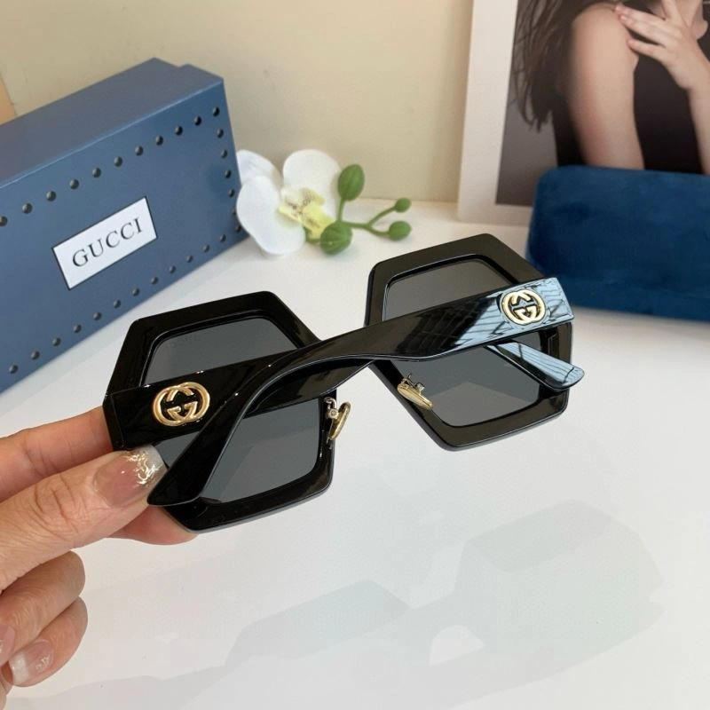 Durable Gucci Sunglasses 279654