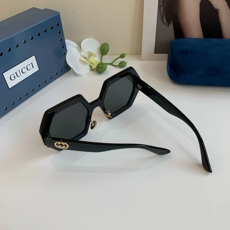 Durable Gucci Sunglasses 279654