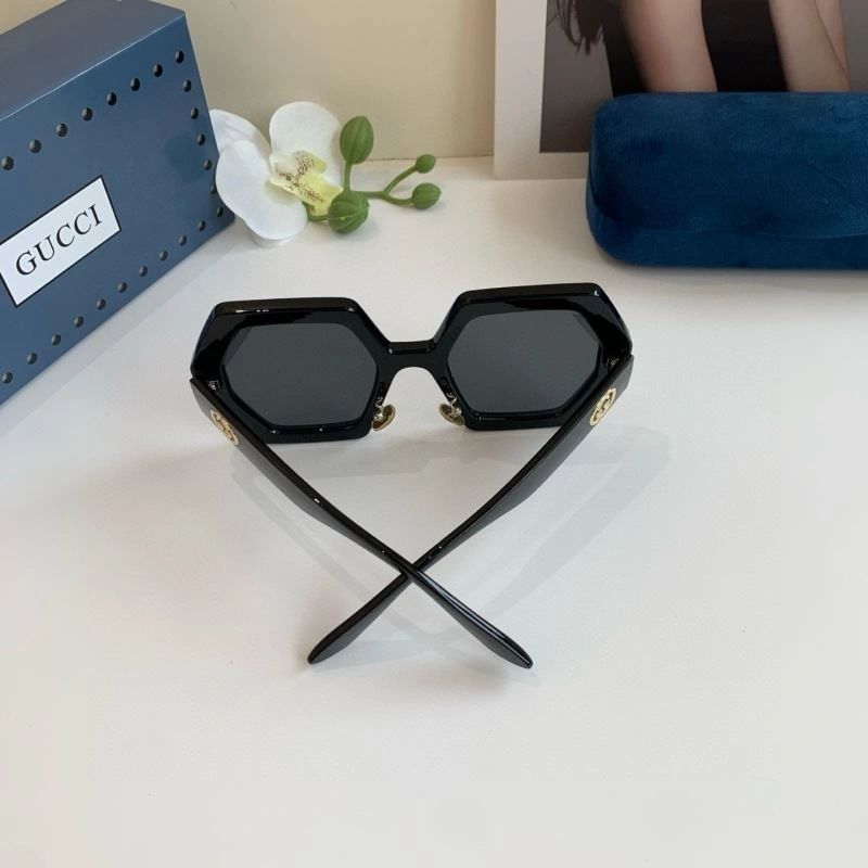 Durable Gucci Sunglasses 279654