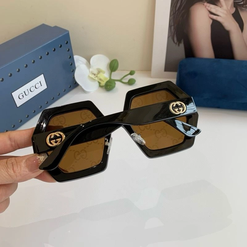 Durable Gucci Sunglasses 279635