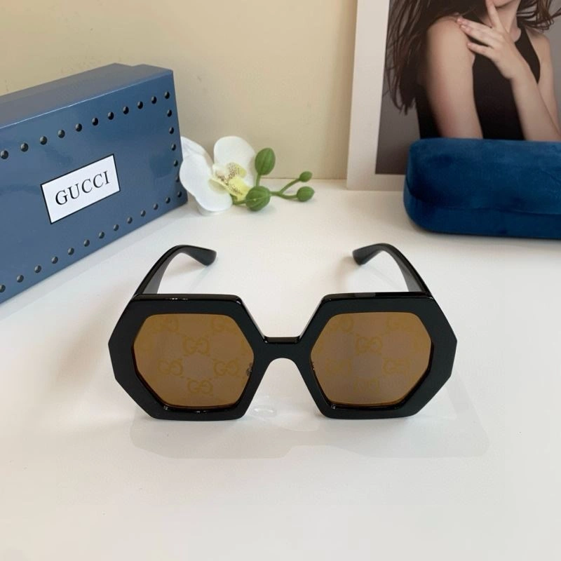 Durable Gucci Sunglasses 279635
