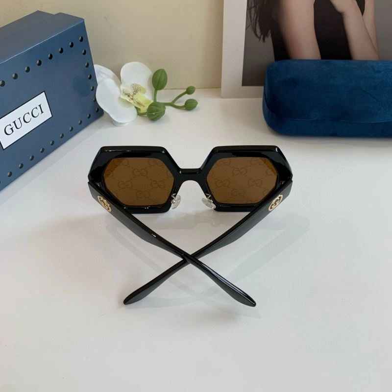Durable Gucci Sunglasses 279635