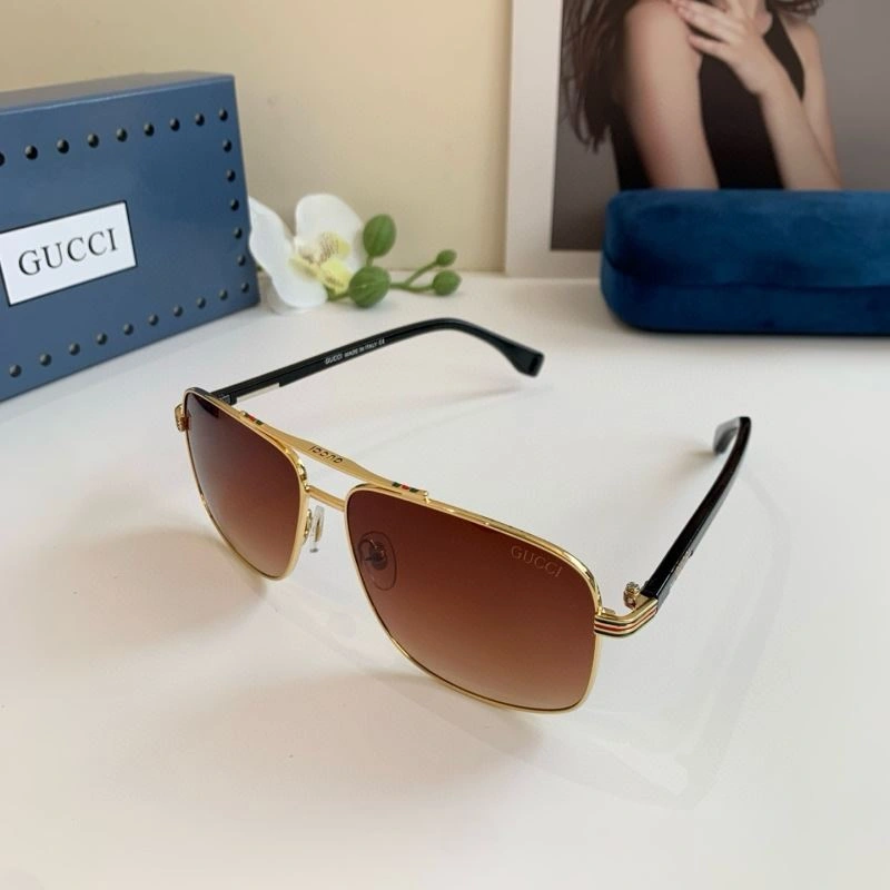 Gucci Sunglasses Casual 279647