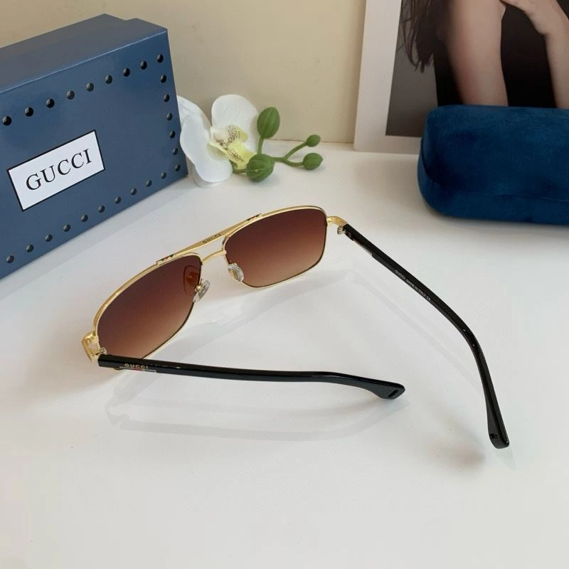 Gucci Sunglasses Casual 279647