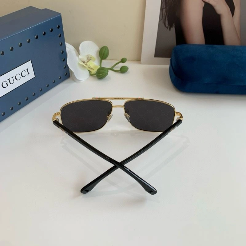 WaterResistant Gucci Sunglasses 279638