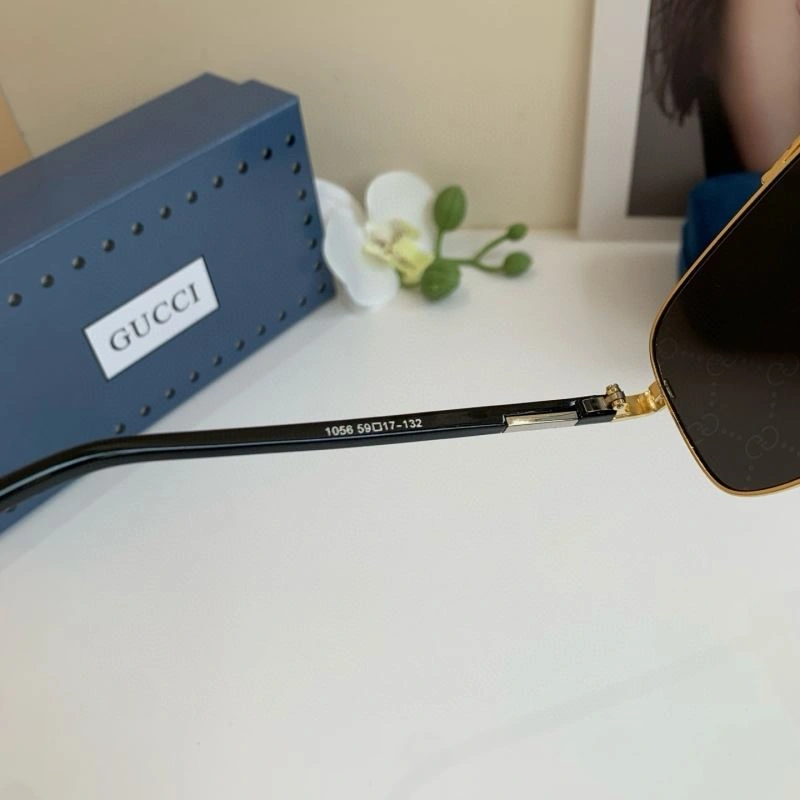WaterResistant Gucci Sunglasses 279638