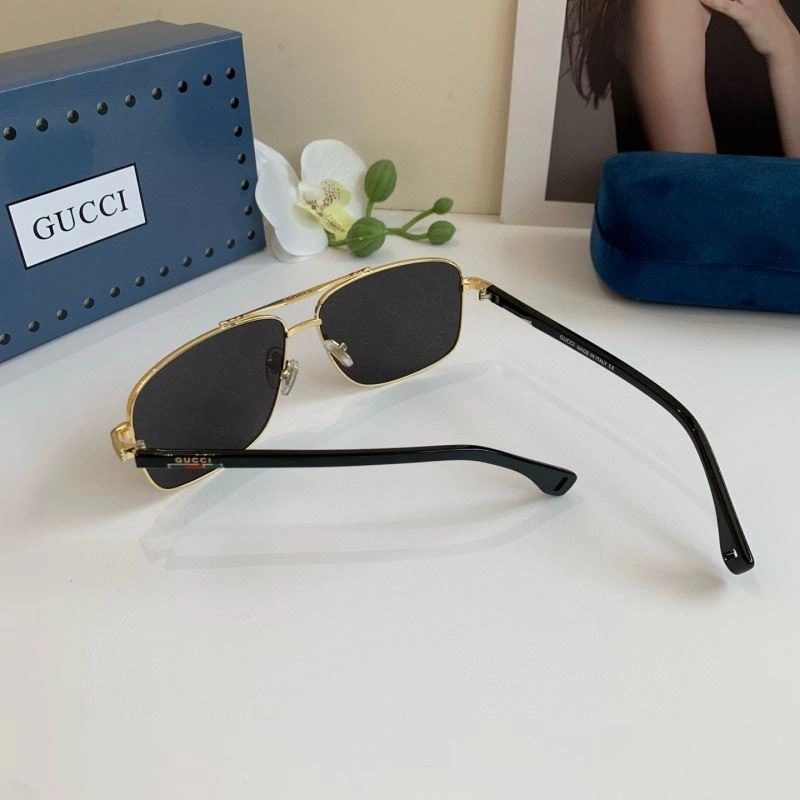 WaterResistant Gucci Sunglasses 279638