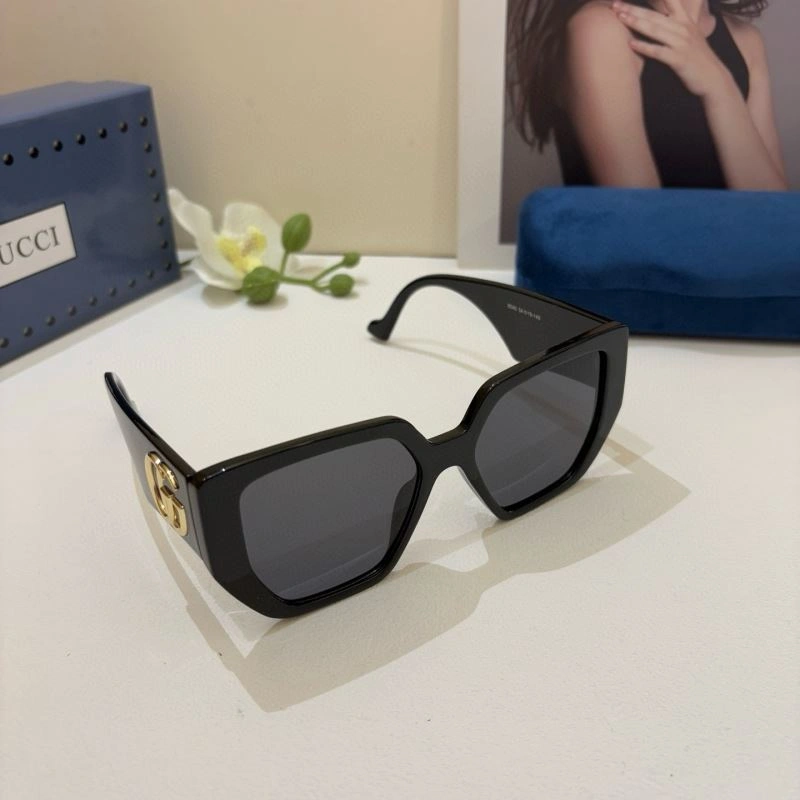Classic Gucci Sunglasses 279642