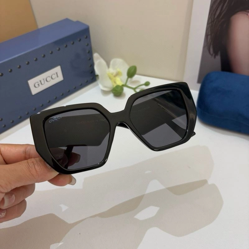 Classic Gucci Sunglasses 279642