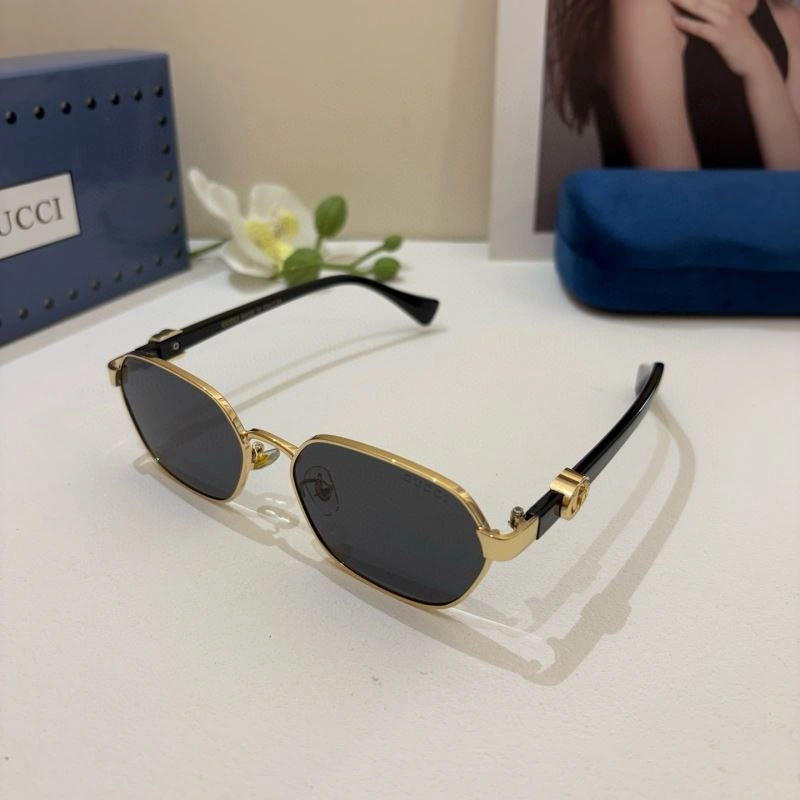 AllSeason Gucci Sunglasses 279644