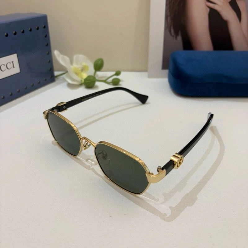 Elegant Gucci Sunglasses 279632