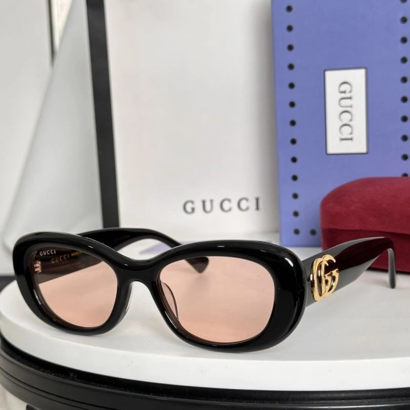 Resilient Gucci Sunglasses 279650