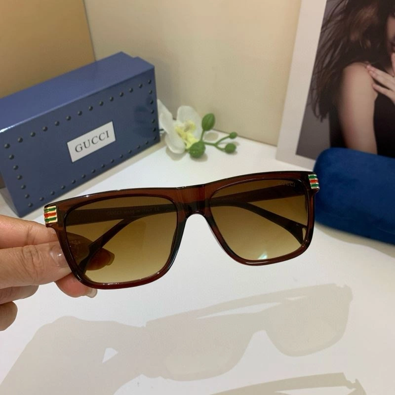 Gucci Sunglasses ZipUp 279633