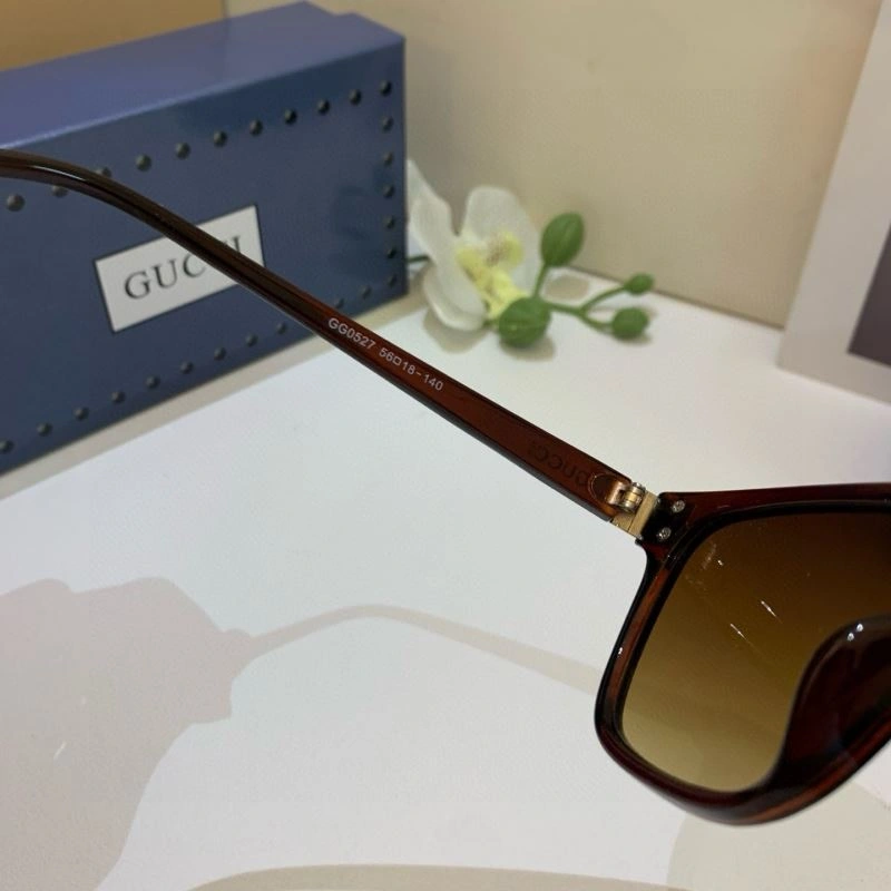Gucci Sunglasses ZipUp 279633