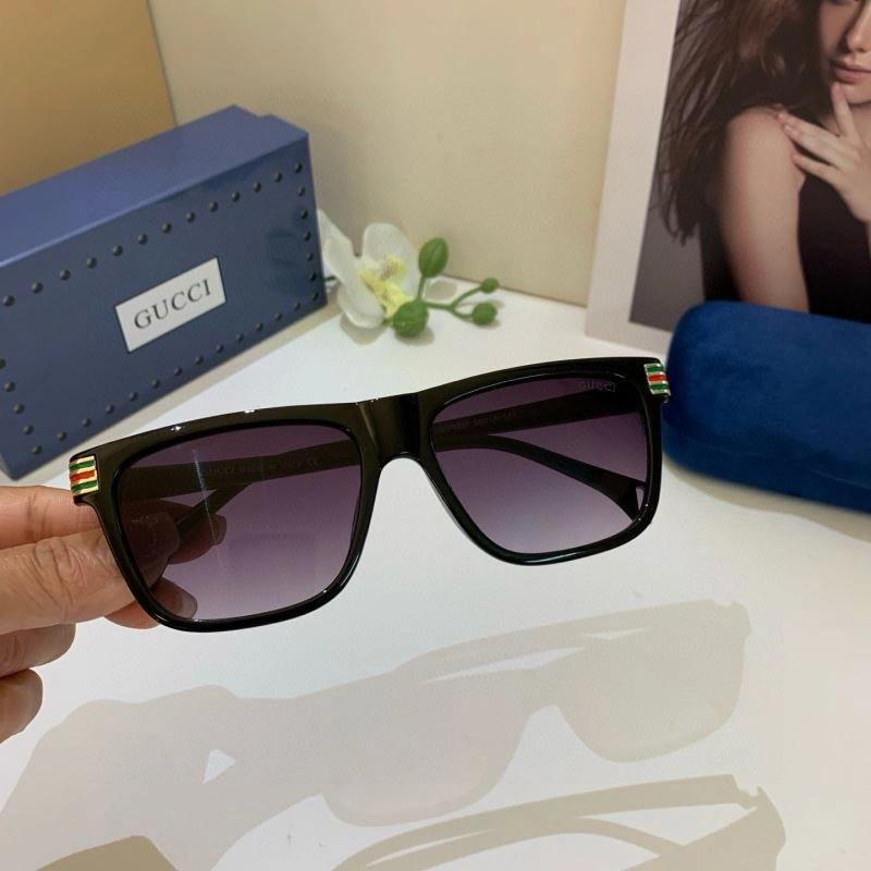 Gucci Sunglasses WrinkleFree 279631