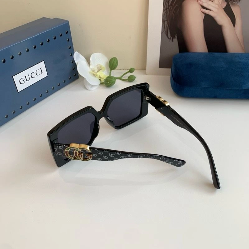 Gucci Sunglasses Breathable 279629