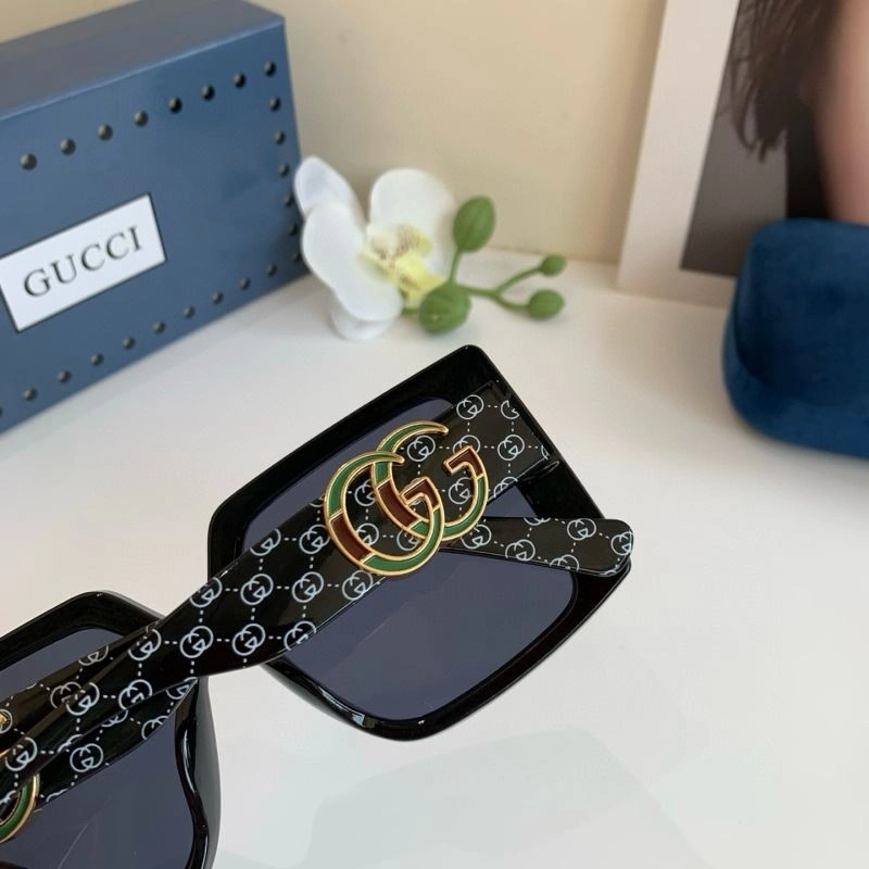 Gucci Sunglasses Breathable 279629