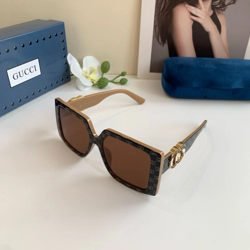 Gucci Sunglasses WaterResistant 279649