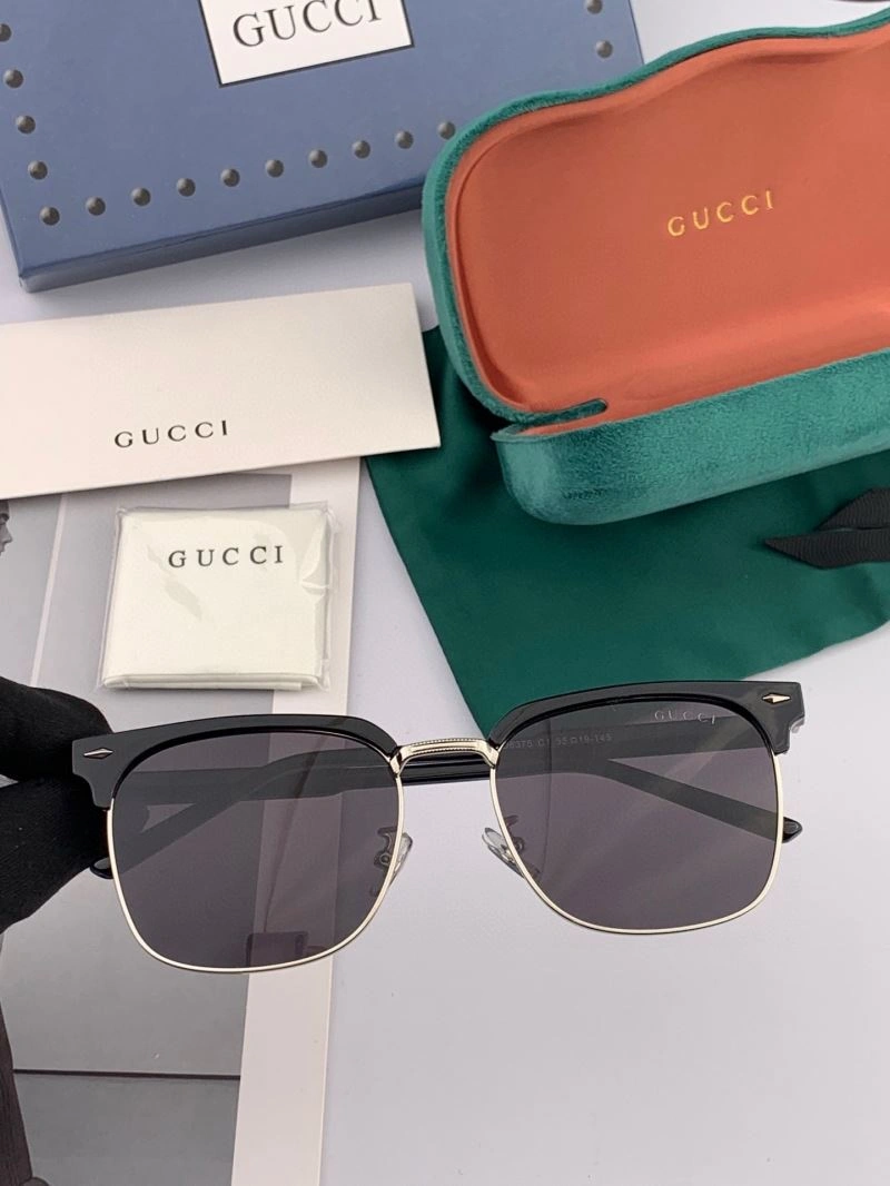 Gucci Sunglasses FashionForward 279643
