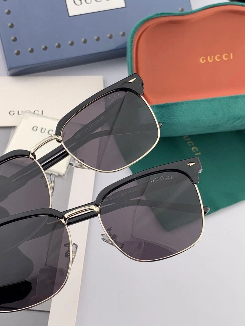 Gucci Sunglasses FashionForward 279643