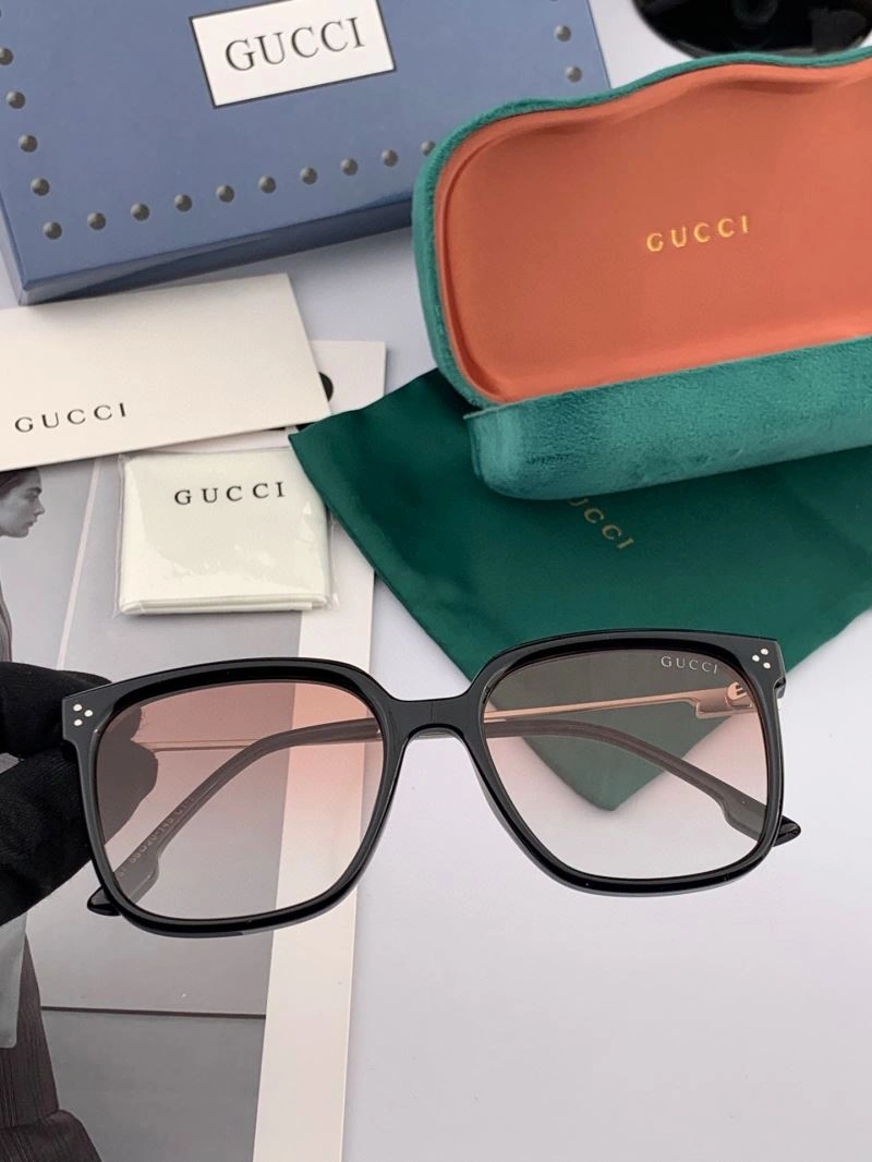 Chic Gucci Sunglasses 279628