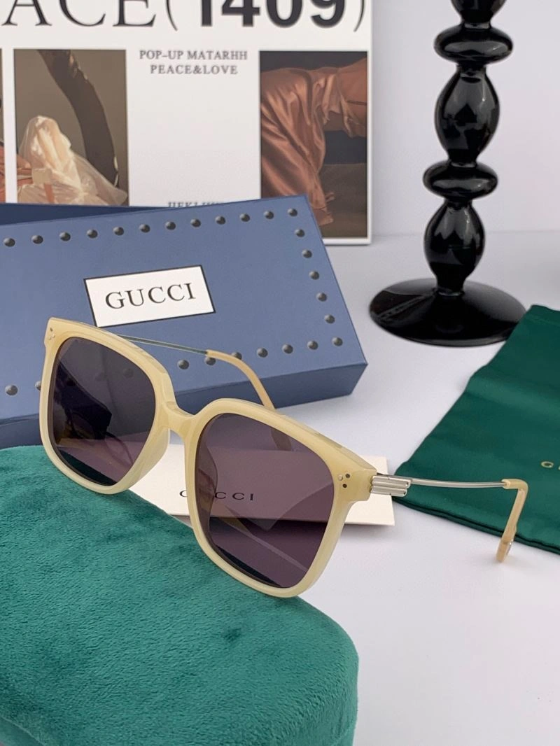 SoftTouch Gucci Sunglasses 279640