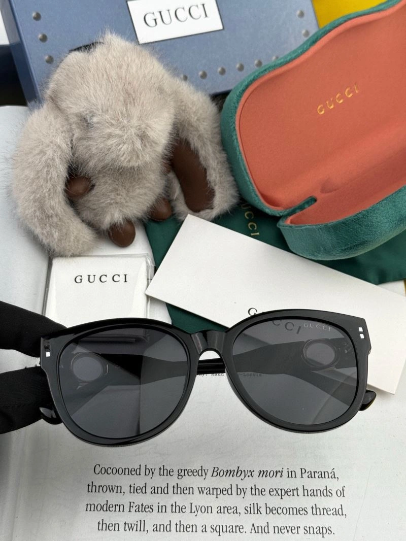 Gucci Sunglasses AllSeason 279626