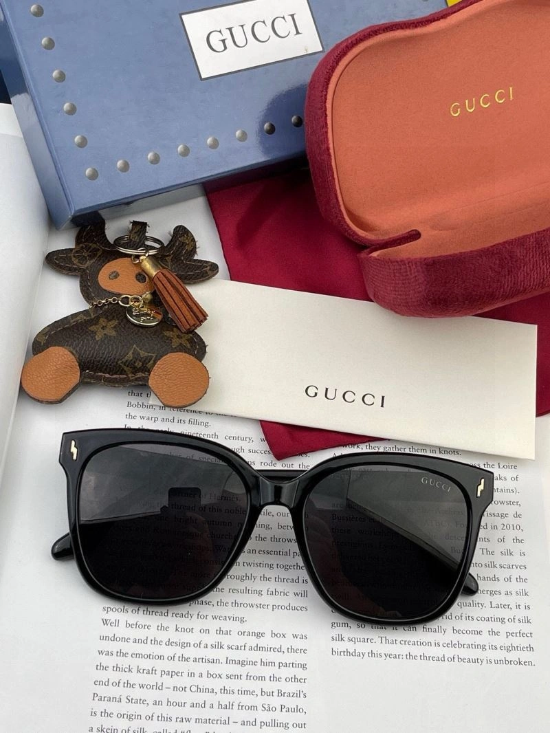 Supportive Gucci Sunglasses 279622