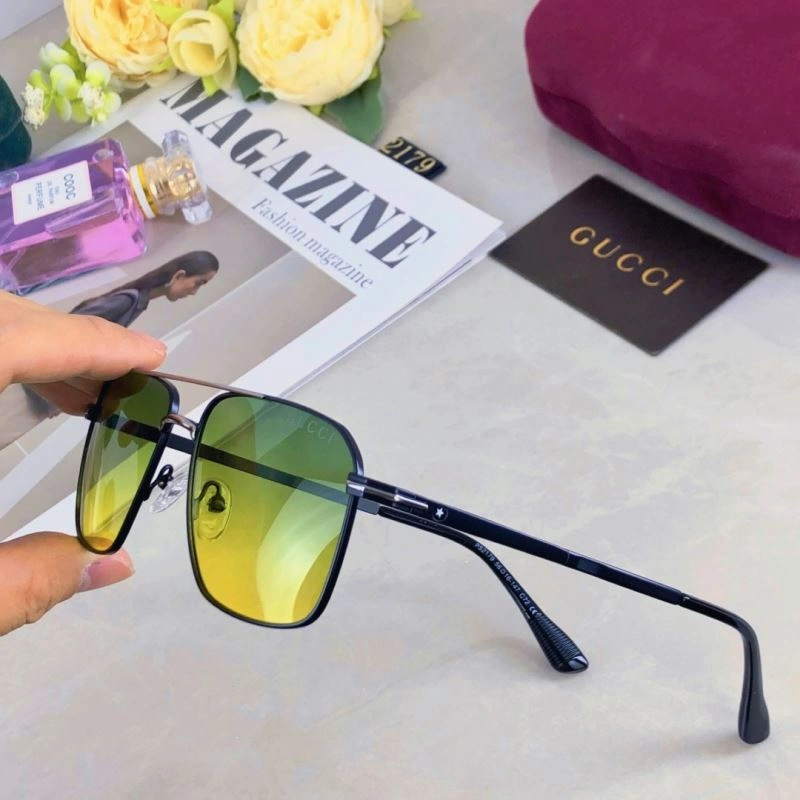 Gucci Sunglasses Chic 279619