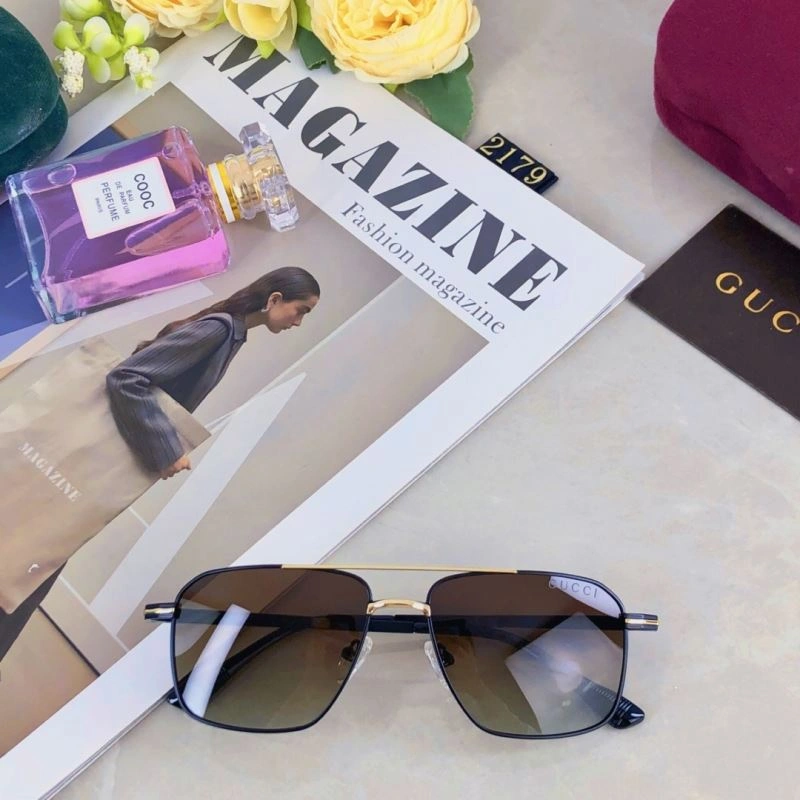 Gucci Sunglasses Chic 279619
