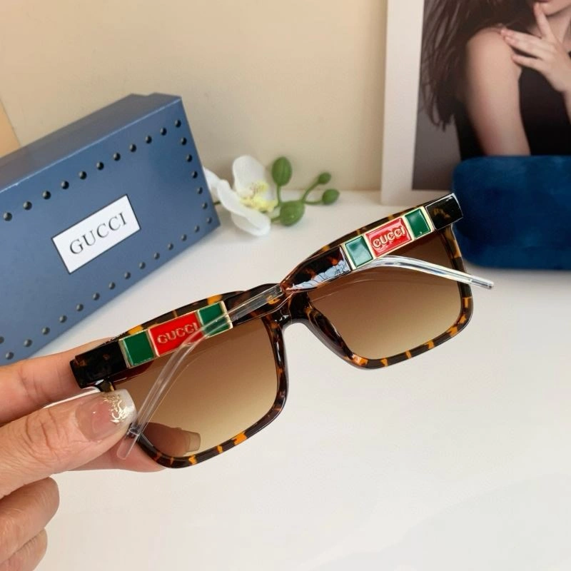 Gucci Sunglasses Packable 279611