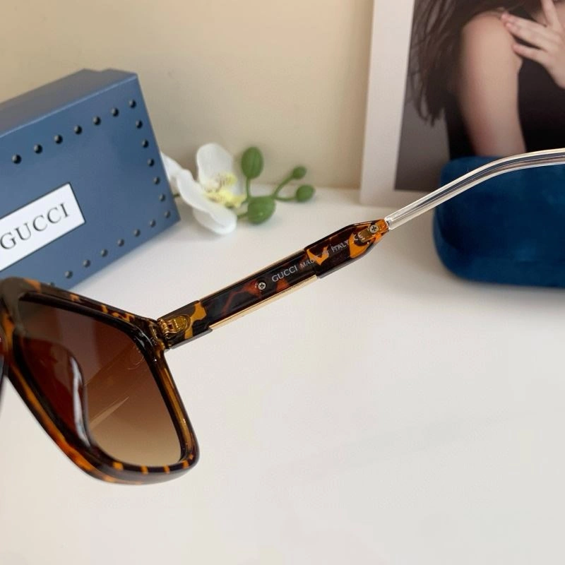 Gucci Sunglasses Packable 279611