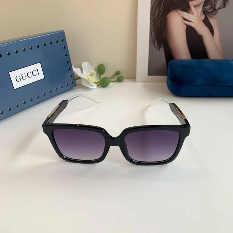 RelaxedFit Gucci Sunglasses 279615