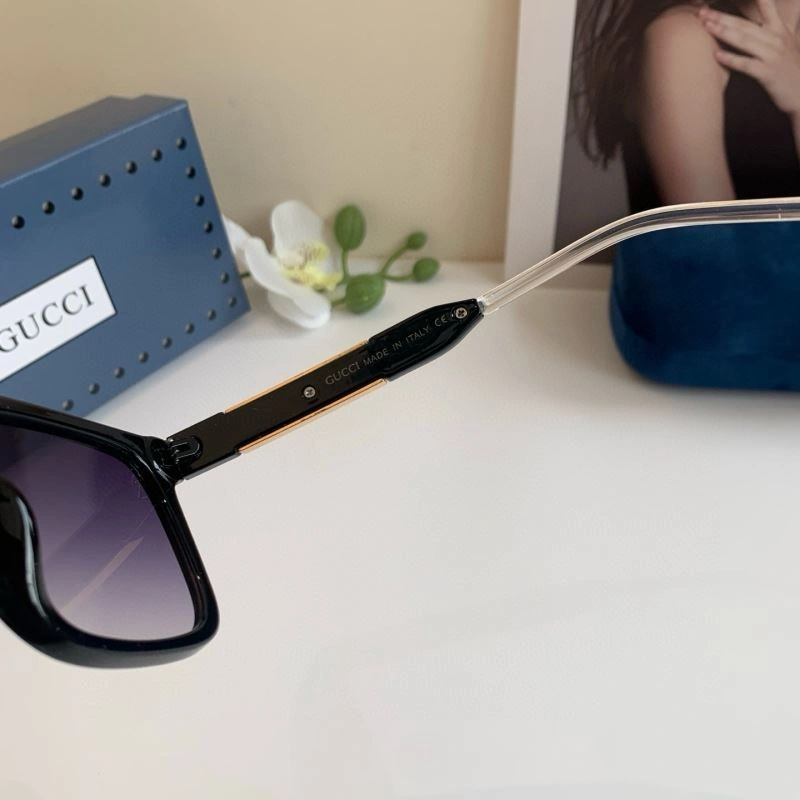 RelaxedFit Gucci Sunglasses 279615