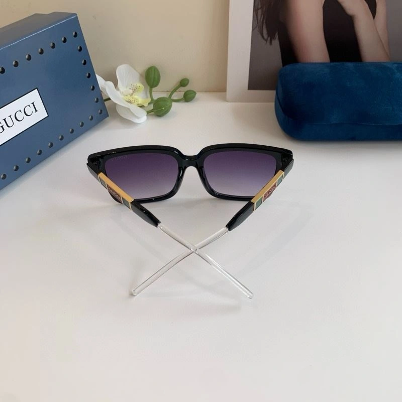 RelaxedFit Gucci Sunglasses 279615