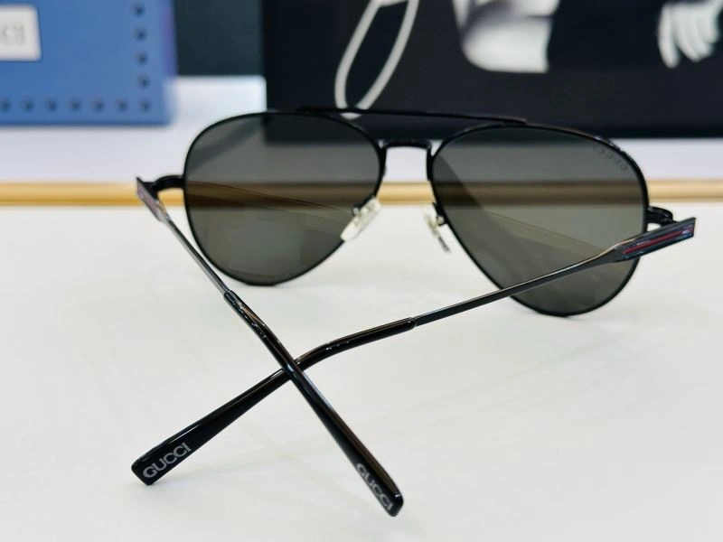 Gucci Sunglasses Modern 279607