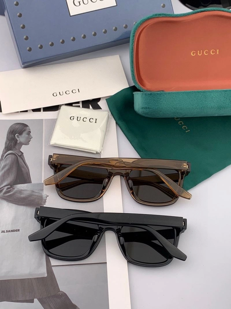 Gucci Sunglasses UrbanStyle 279610