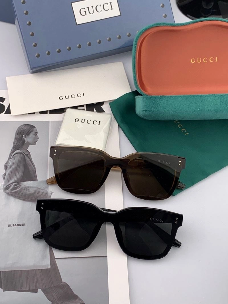 Gucci Sunglasses UrbanStyle 279610
