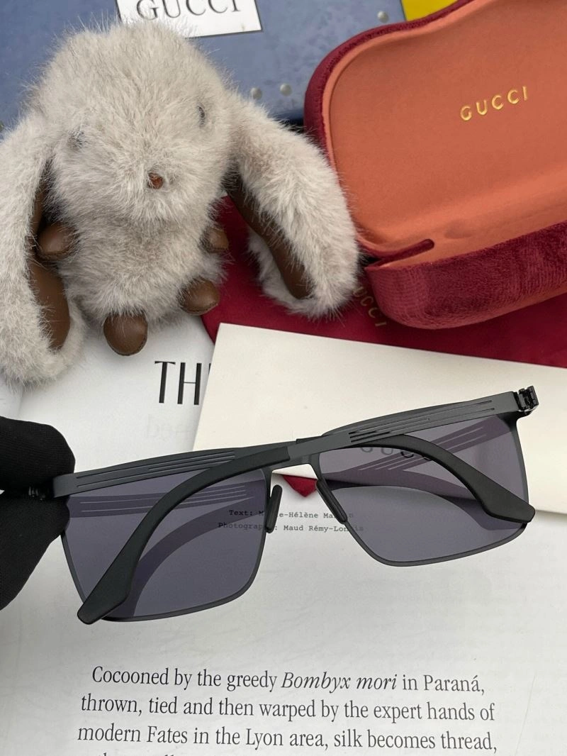 Functional Gucci Sunglasses 279613